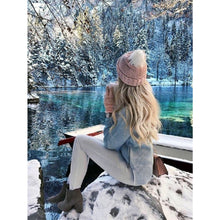 Load image into Gallery viewer, Yishu - Girl In A Snowy Scene - 40*56CM 11CT 3 Stamped Cross Stitch