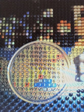 Load image into Gallery viewer, Clip on Diamond Art Pen Drill Magnifier Hand Free Diamond Painting Pen Magnifier