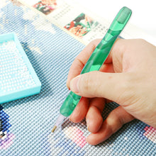 Load image into Gallery viewer, Diamond Painting Pen Kit with 5 Drill Pen Picking Heads and 1 Clay (Green)