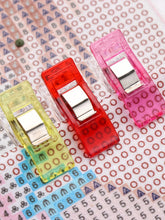 Load image into Gallery viewer, 8Pcs Diamond Painting Clips Cross Stitch Clip Tool Multipurpose for Diamond Arts