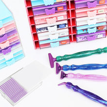 Load image into Gallery viewer, 4Pcs Diamond Painting Tray with Lid 5D DIY Drills Plate with Sppon & Brush