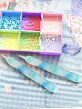Load image into Gallery viewer, Diamond Painting Art Sticky Drill Dot Pen Stylus Diamond Art Pen (Blue Green)