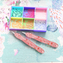 Load image into Gallery viewer, Diamond Painting Art Sticky Drill Dot Pen Stylus Diamond Art Pen (Gold)