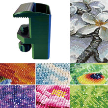 Load image into Gallery viewer, Heavy-Duty Desk Pen Holder Adjustable Clip Space-Saving Desk Organizer (Green)