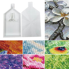 Load image into Gallery viewer, 2pcs Diamond Painting Tray Y-Shaped Bead Storage Sorting Plate Tool (White)