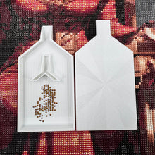 Load image into Gallery viewer, 2pcs Diamond Painting Tray Y-Shaped Bead Storage Sorting Plate Tool (White)