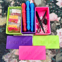 Load image into Gallery viewer, Diamond Painting Wax Box Storage Case Diamond Art Tool Organizer (Rose Red)