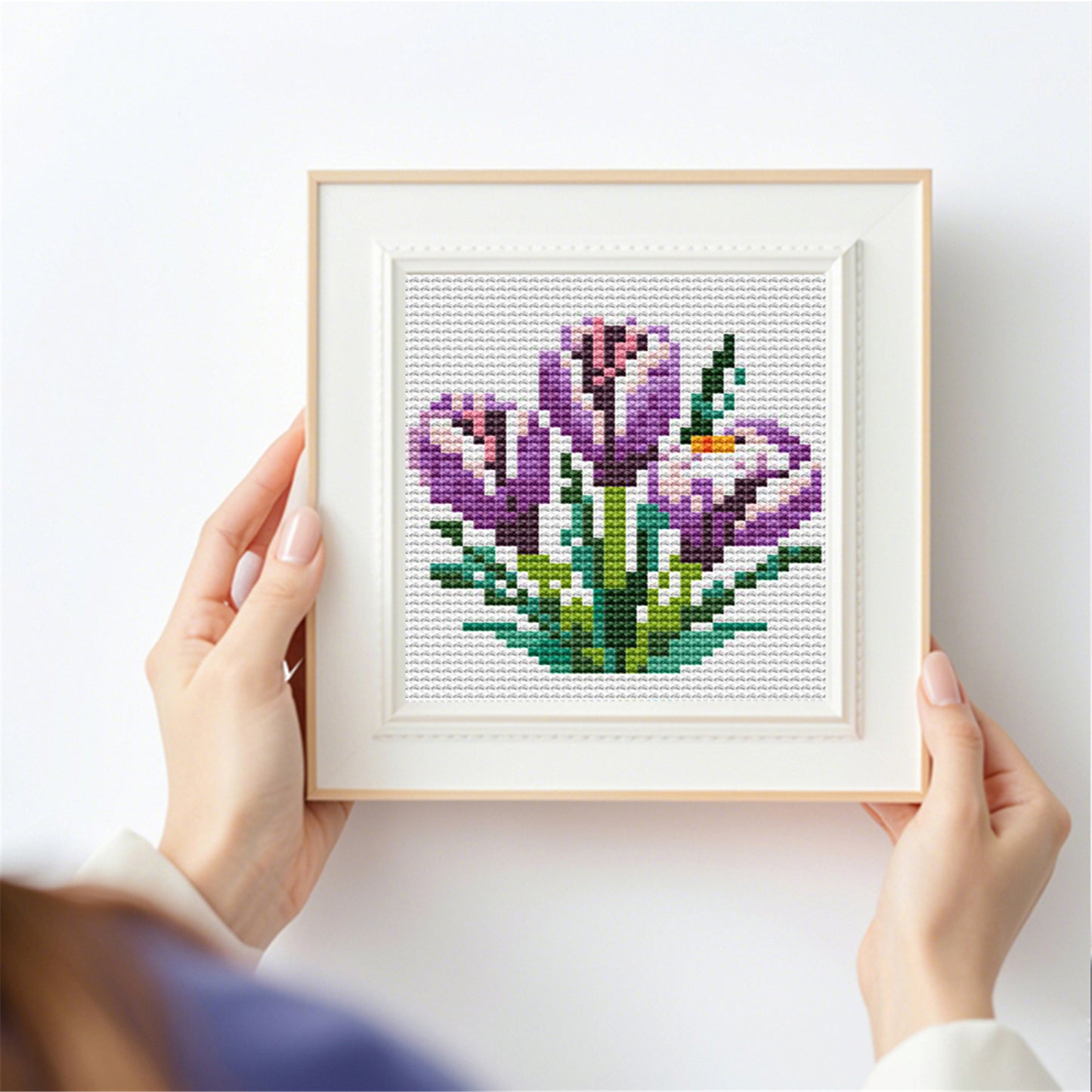Flowers And Vase - Partial 11CT Stamped Cross Stitch 15x15CM - Huacan