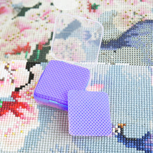 Load image into Gallery viewer, 50 Pcs  Wiping Cloth Soft  Remover Pads for Cleaning  (Purple)
