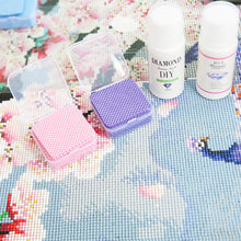 Load image into Gallery viewer, 50 Pcs  Wiping Cloth Soft  Remover Pads for Cleaning  (Purple)
