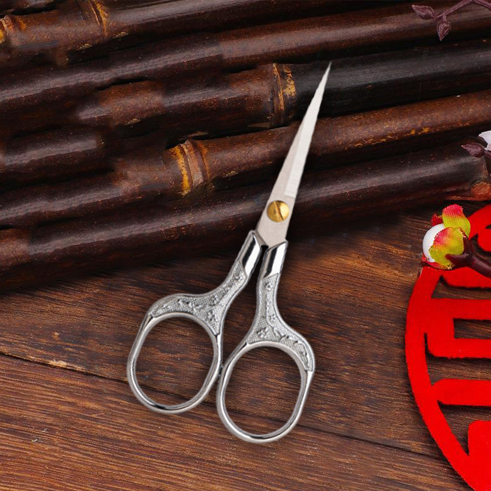 Stainless Steel Plum Blossom Flower Pattern Scissors for Sewing 12.7x6CM(Silver)