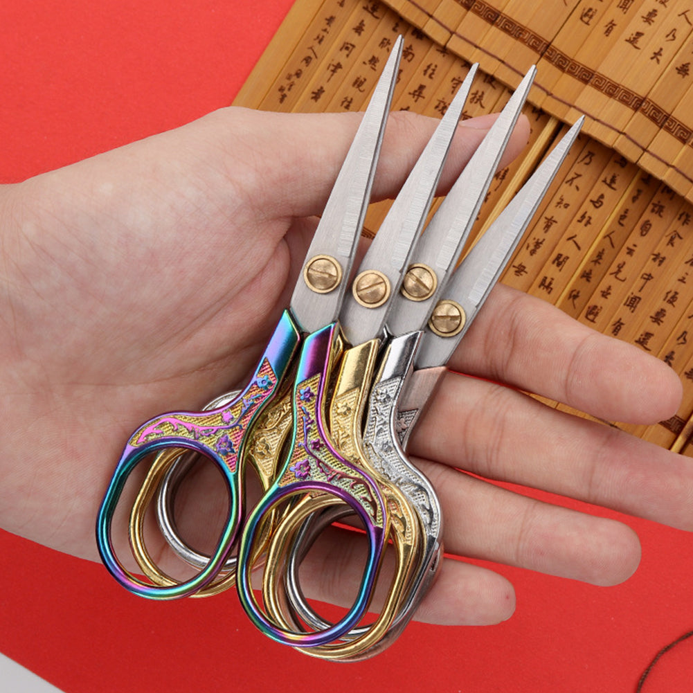 Stainless Steel Plum Blossom Flower Pattern Scissors for Sewing 12.7x6CM(Silver)