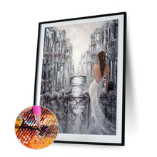 Load image into Gallery viewer, Beautiful Woman In Oil Painting 30*40CM(Canvas) Full Round Drill Diamond Painting
