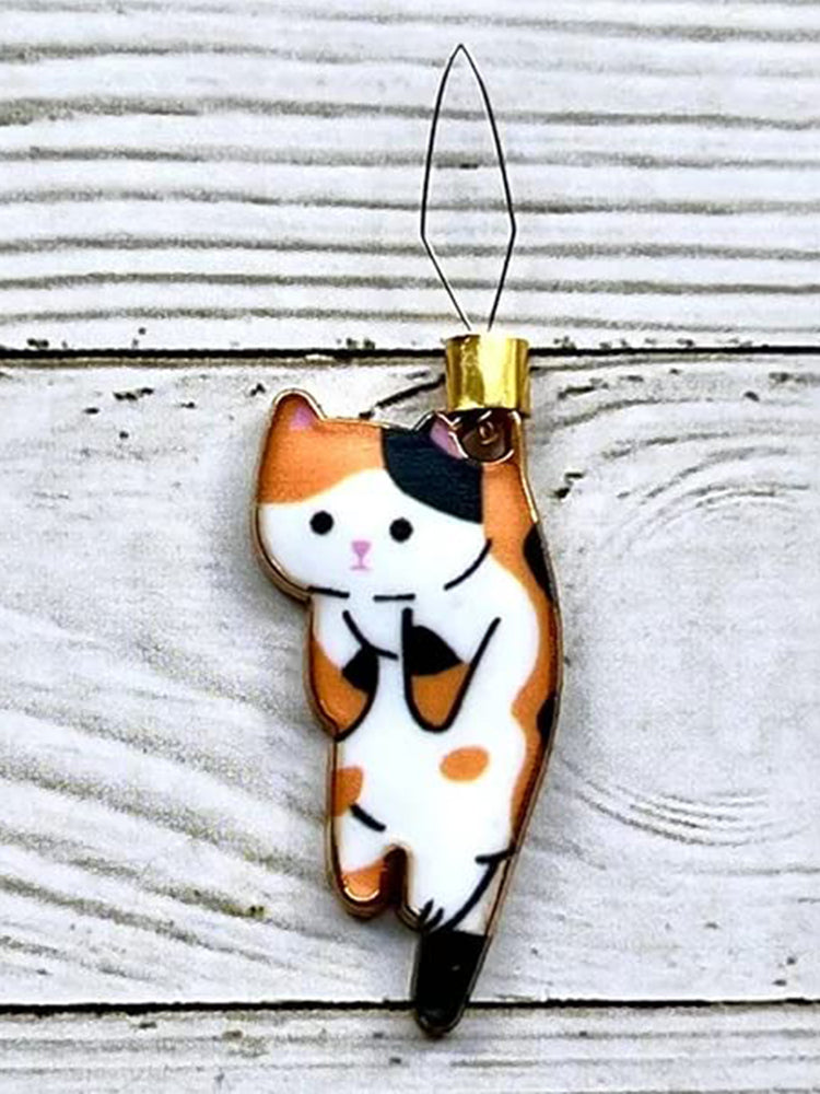 Cat Needle Holder Threader Simple Pin Holder DIY Sewing Pin Organizer (Orange)