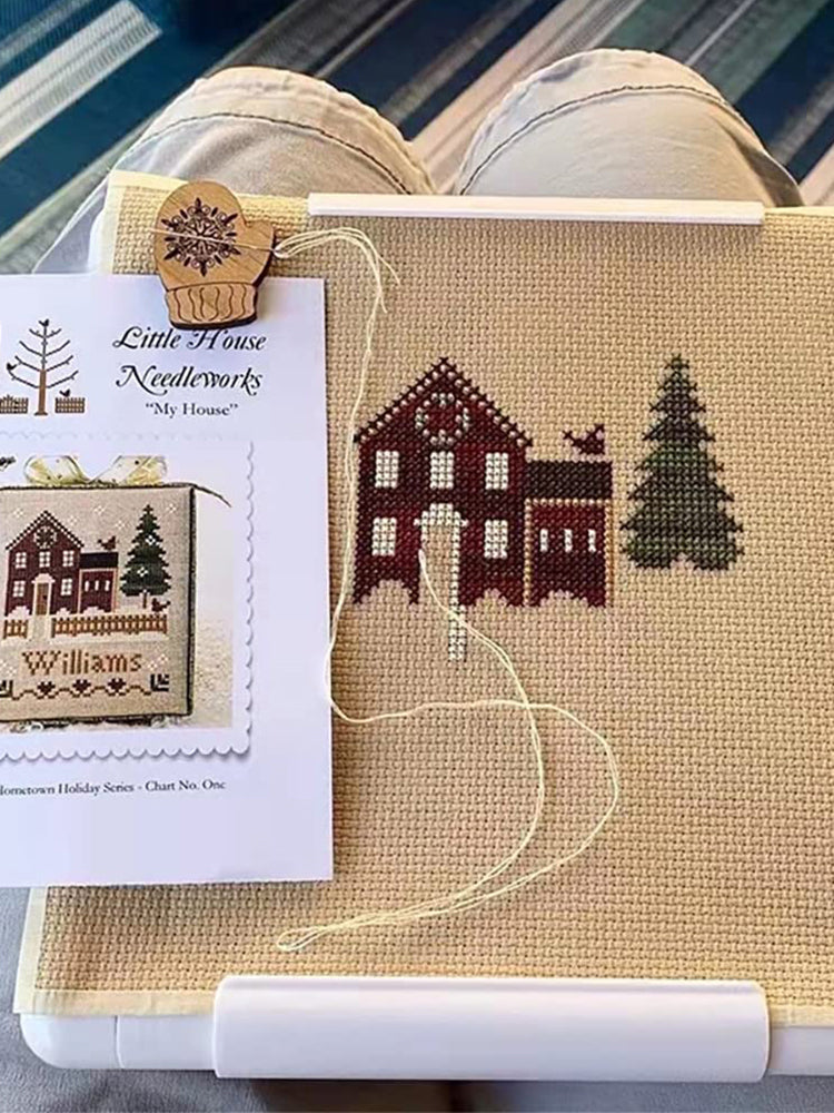 Square Embroidery Hoop Cross Stitch Frame Plastic Clip Frame (43.1x43.1CM)