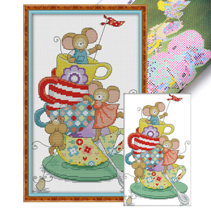 Joy Sunday - Mouse In A Cup - 20*32CM 14CT 2 Stamped Cross Stitch