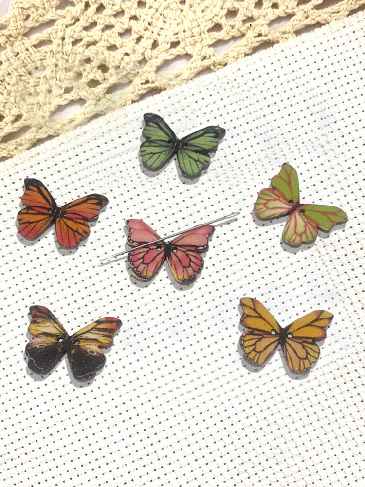 Cute Needle Holder Magnetic Needle Keeper Nanny Refrigerator Sticker (Butterfly)