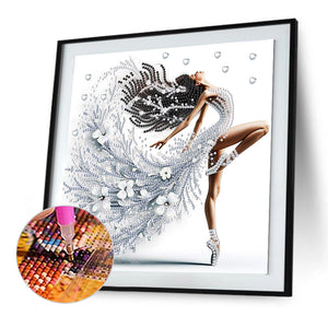 Woman With A Beautiful Skirt 30*30CM(Canvas) Partial Special Shaped Drill Diamond Painting