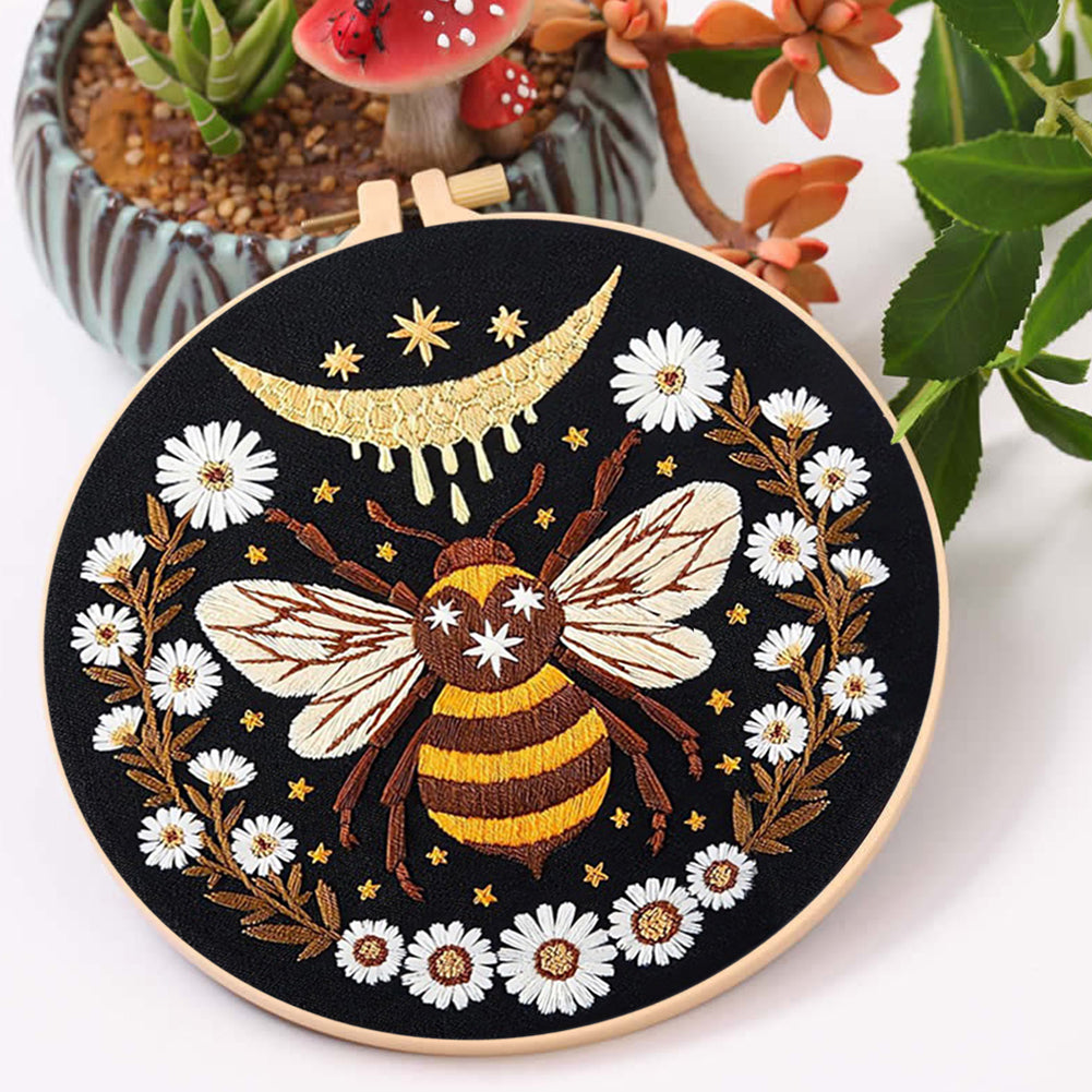 Yellow Bee - DIY Embroidery Cross Stitch Kit with Pattern Cotton Threads Needles Hoop 25x25CM/9.84x9.84in