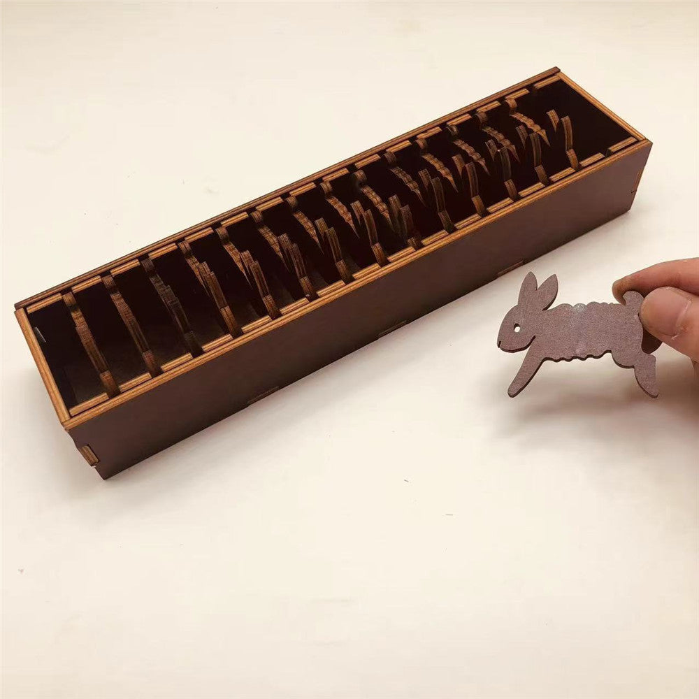 Wooden Bobbin Set with Animal Shapes for DIY Sewing Storage Tool (Rabbit)