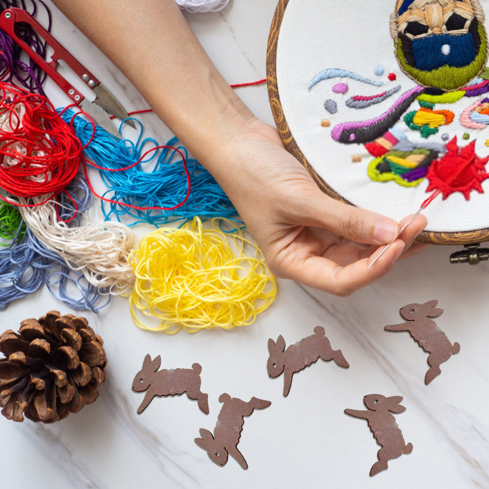 Wooden Bobbin Set with Animal Shapes for DIY Sewing Storage Tool (Rabbit)
