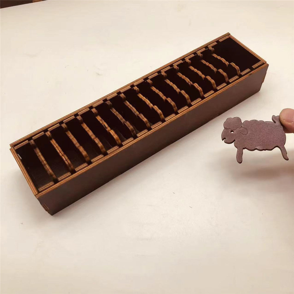 Wooden Bobbin Set with Animal Shapes for DIY Sewing Storage Tool (Sheep)