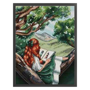 Girl's Back - Girl Reading on Book-29*37CM  14CT Stamped Cross Stitch (Xiaobai Brand)