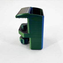 Load image into Gallery viewer, Heavy-Duty Desk Pen Holder Adjustable Clip Space-Saving Desk Organizer (Green)
