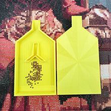 Load image into Gallery viewer, 2pcs Diamond Painting Tray Y-Shaped Bead Storage Sorting Plate Tool (Yellow)
