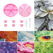Load image into Gallery viewer, Beads Sorting Storage Tray Round Diamond Painting Tools with Lid (Pink)
