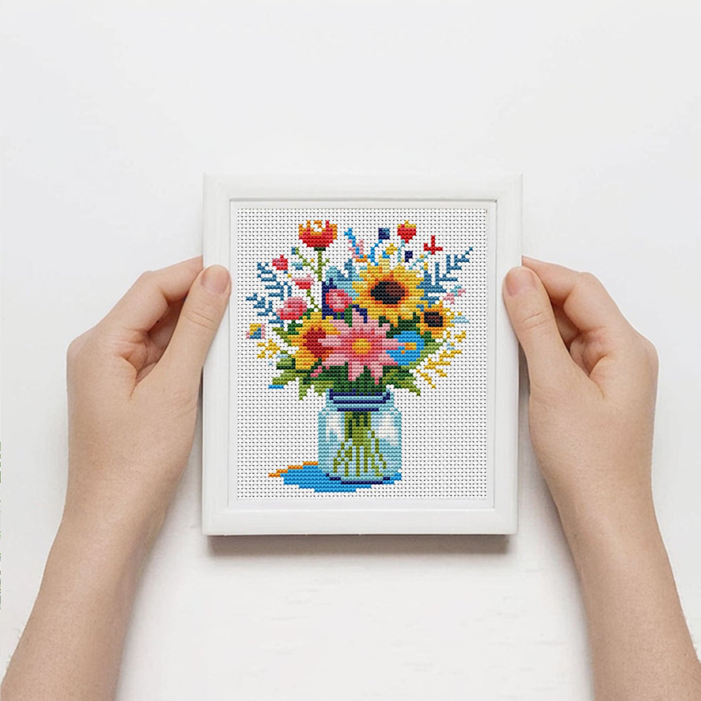 Vase And Teapot - Partial 11CT Stamped Cross Stitch 15x17CM - Huacan