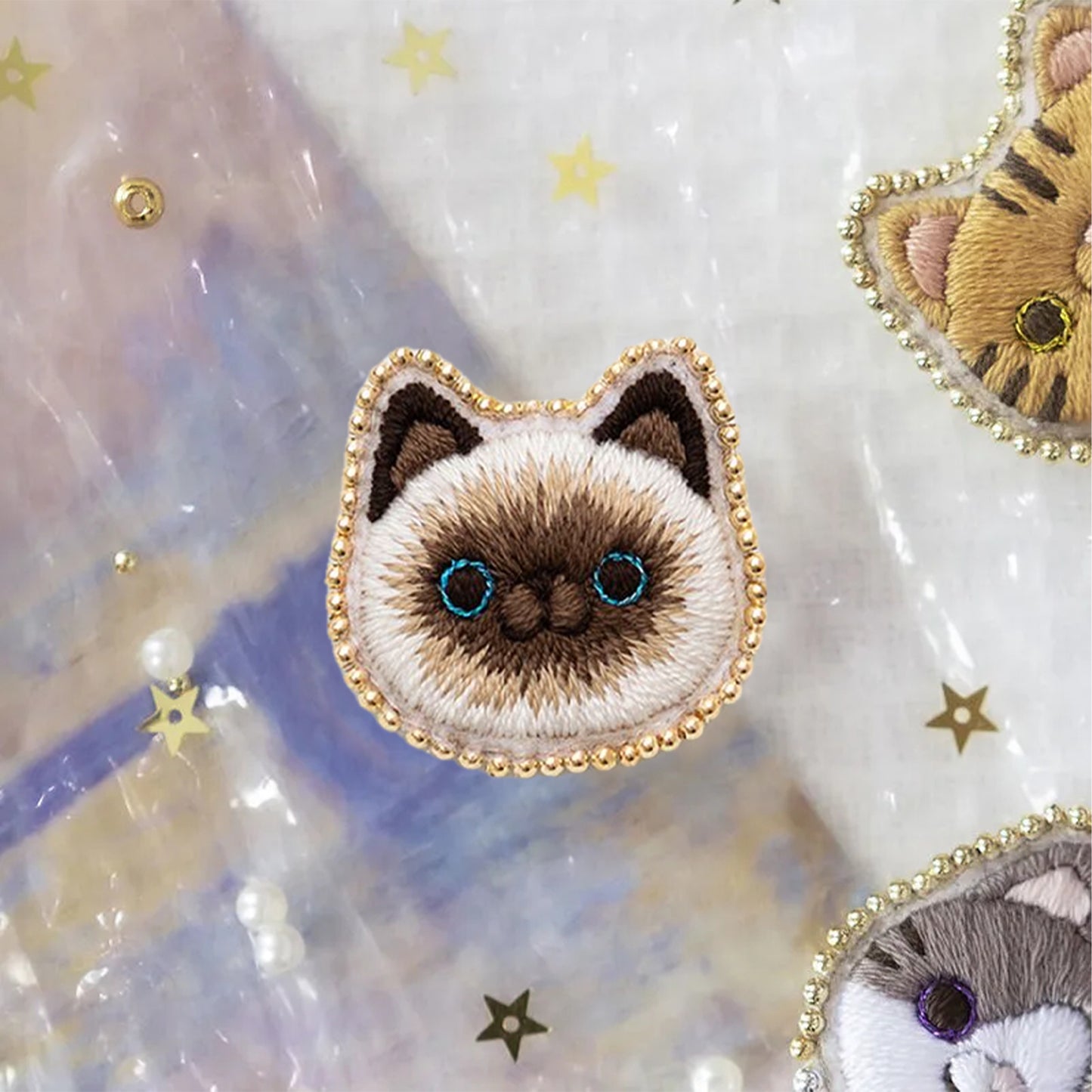 Siamese Cat Brooch DIY Embroidery Kit 3.5x3.5cm w/Embroidery Hoop for Beginners