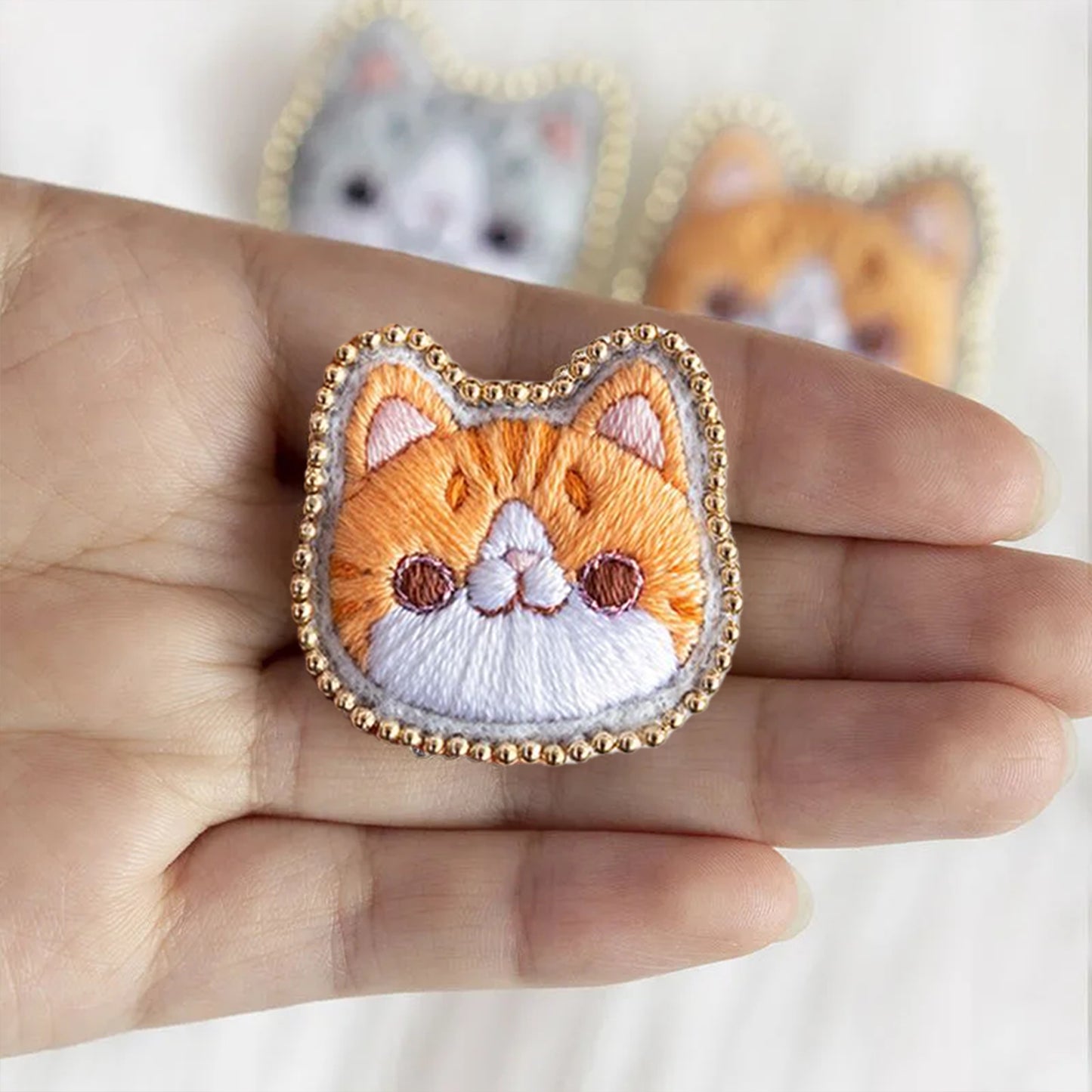 Orange Cat Brooch DIY Embroidery Kit 3.5x3.5cm w/Embroidery Hoop for Beginners