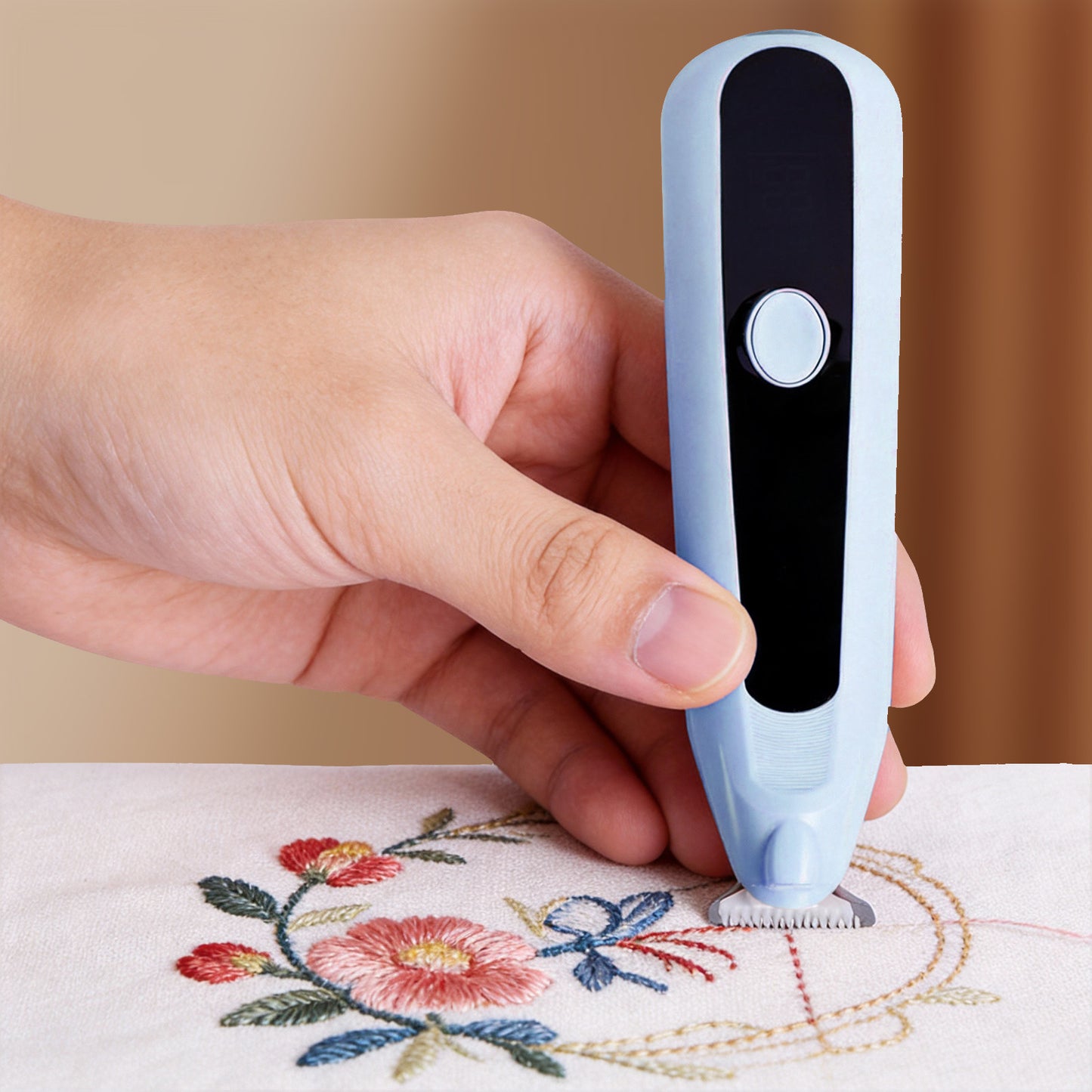 Electric Professional Seam Ripper Rechargeable Stitches Eraser for Embroidery Embroidery Tools for Women Mothers Beginners Enthusiasts (Blue)