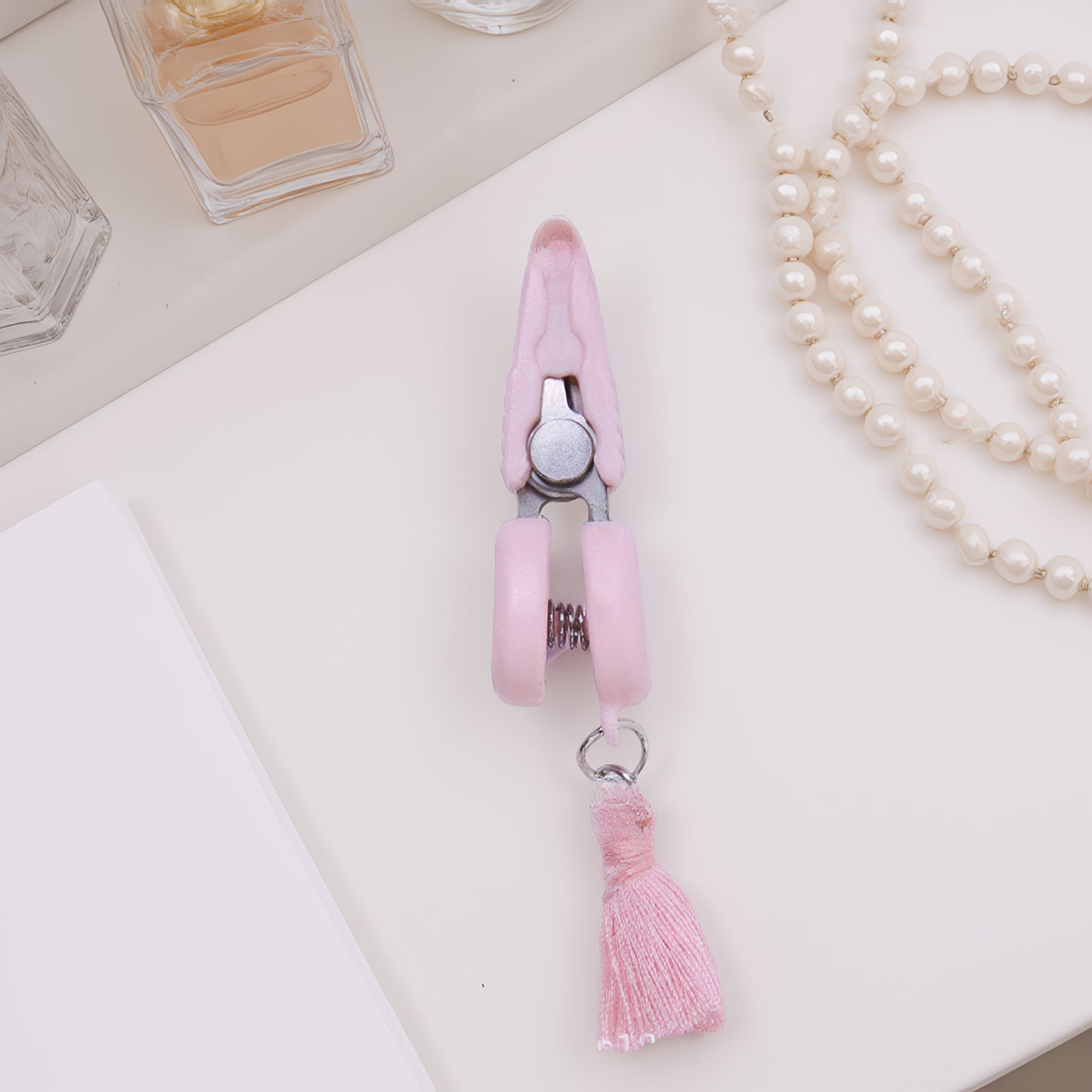 Small Craft Scissors with Tassel Mini Thread Snips Spring Loaded Design for Cross Stitch Embroidery Needlework Accessories (Pink)