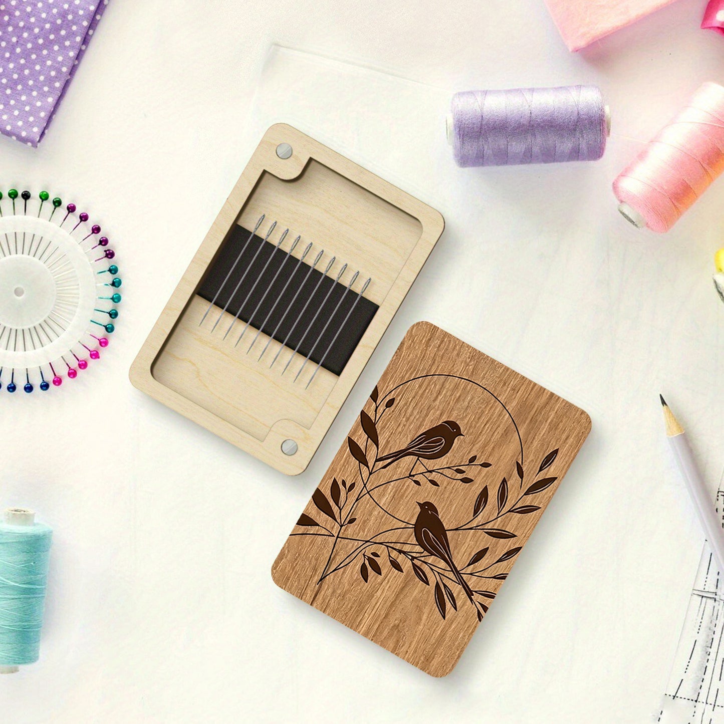 Wooden Needle Box Built-in Strong Magnet Needles Storage Holder with Lid Pin Organizer for Quilters Sewers Craft Supplies Gift (Bird)