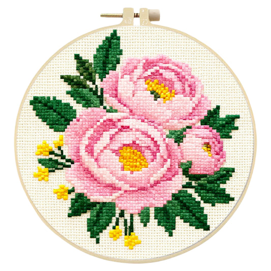 Pfingstrosenblätter – DIY-Stickset für Kreuzstich mit Muster, Baumwollgarnen, Nadeln und Stickrahmen, 24x24 cm