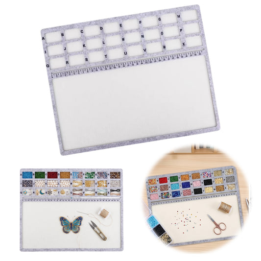 Filz-Perlenmatte Alphabet-Skala Perlenmatte mit Maßmarkierungen Rechteckiges Filz-Perlentablett Rutschfeste Perlen-Bastelunterlage zur Aufbewahrung für DIY-Perlenstickerei/Armbänder/Ohrringe (35,5x28x0,5cm)