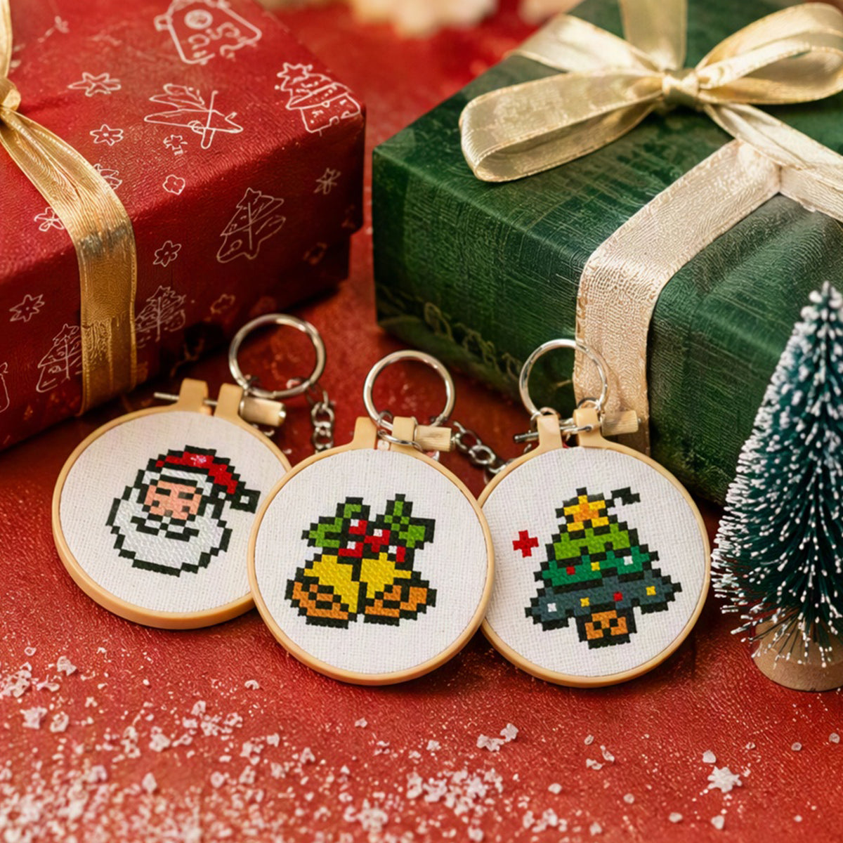 Christmas  Stitch DIY Keychain Kit 11CT 3-Strand Aida Fabric(3pcs)