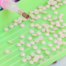 Load image into Gallery viewer, Round Drills Package DIY Embroidery Diamond Painting Rhinestones (DMC 822)
