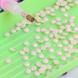 Round Drills Package DIY Embroidery Diamond Painting Rhinestones (DMC 822)