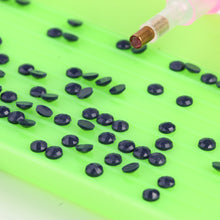 Load image into Gallery viewer, Round Drills Package DIY Embroidery Diamond Painting Rhinestones (DMC 939)
