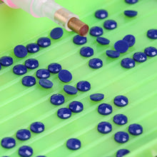 Load image into Gallery viewer, Round Drills Package DIY Embroidery Diamond Painting Rhinestones (DMC 820)
