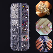 Load image into Gallery viewer, Plastic Nail Art Case with Clear Lid 12 Grids Empty for Jewelry Diamond Painting
