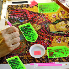 Load image into Gallery viewer, 5D DIY Bead Sorting Trays Handmade Plastic Diamond Storage Containers Craft Arts
