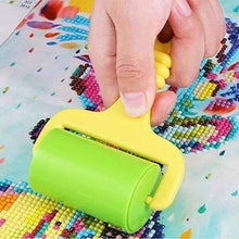 Load image into Gallery viewer, Plastic Roller Brush Color Random 5D DIY Diamond Painting Roller for Adults Kids
