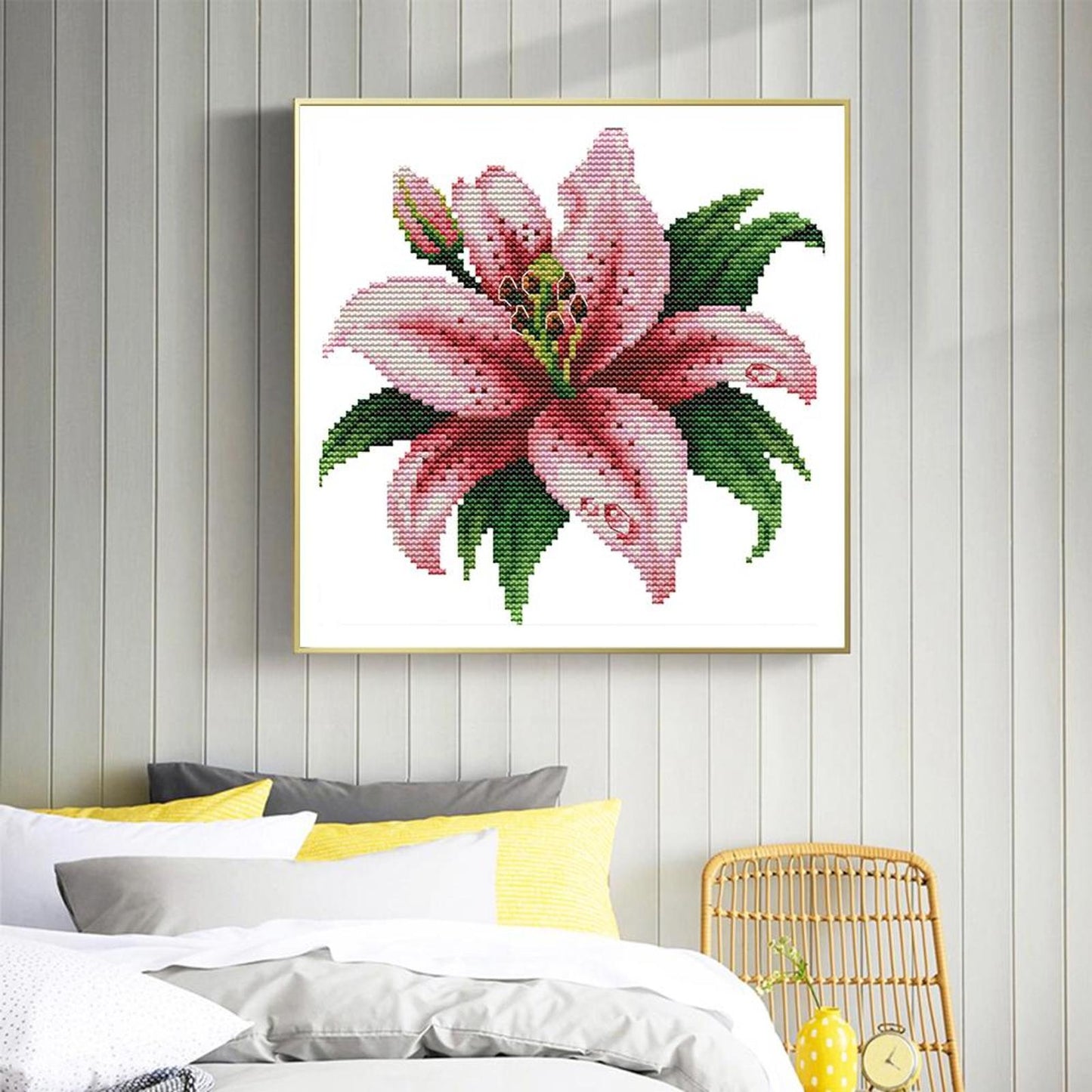 Blooming Lily - Partial 14CT Counted Cross Stitch 21x20CM - Joy Sunday