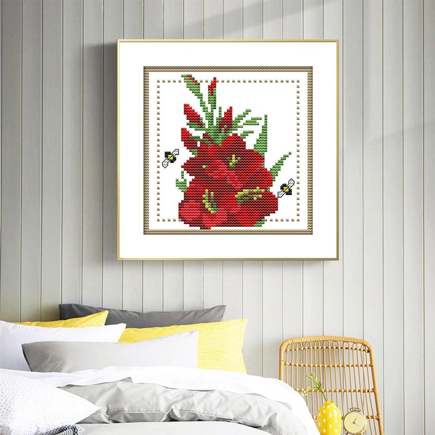 Month Flower - August - Partial 14CT Counted Cross Stitch 17x17CM - Joy Sunday