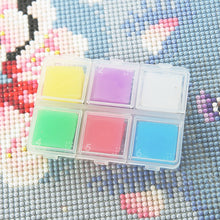 Load image into Gallery viewer, DIY Diamond Painting Wax 2x2cm 30pcs  Clay Wax Tool Set(6 Colors Mix)
