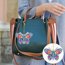 Load image into Gallery viewer, 4PCS Butterfly Specia Shape Double Sided Luminous Diamond Painting Art Keychains
